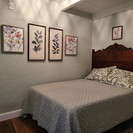 Smart Solution - Individual Private Bed-Pods In Gorgeous Shared Space - Women Only Dorm In Room 5 - Coed House - Full-Sized Mattresses In Individual Pods - With Built-In Private Storage - Gorgeous Shared Room - Affordable Luxury - Sparrow House Phoenix Exterior foto